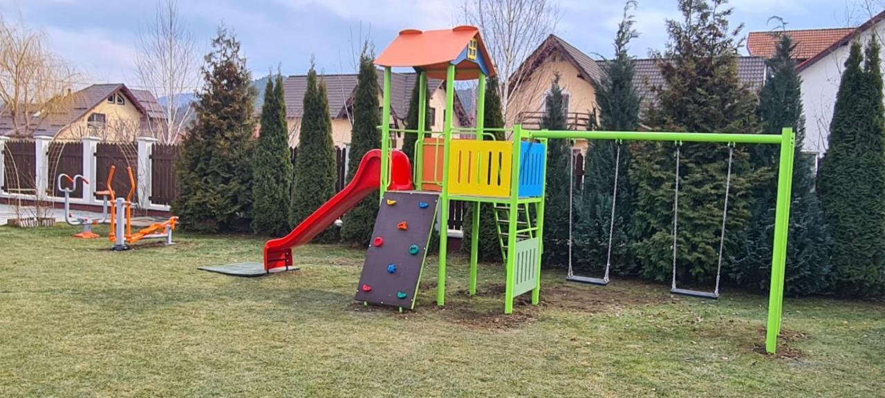 Pensiunea Dara Rîşnov Kültér fotó
